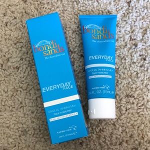 Tanning face moisturizer